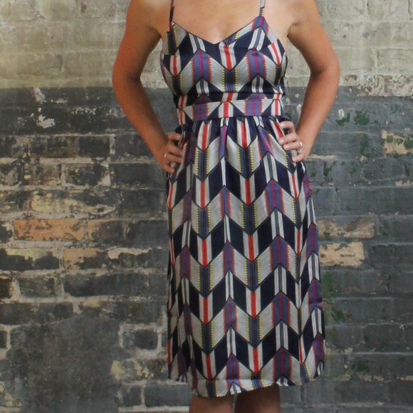 NWT Miss Lulo Backless Chevron Dress - Picture 1 of 5